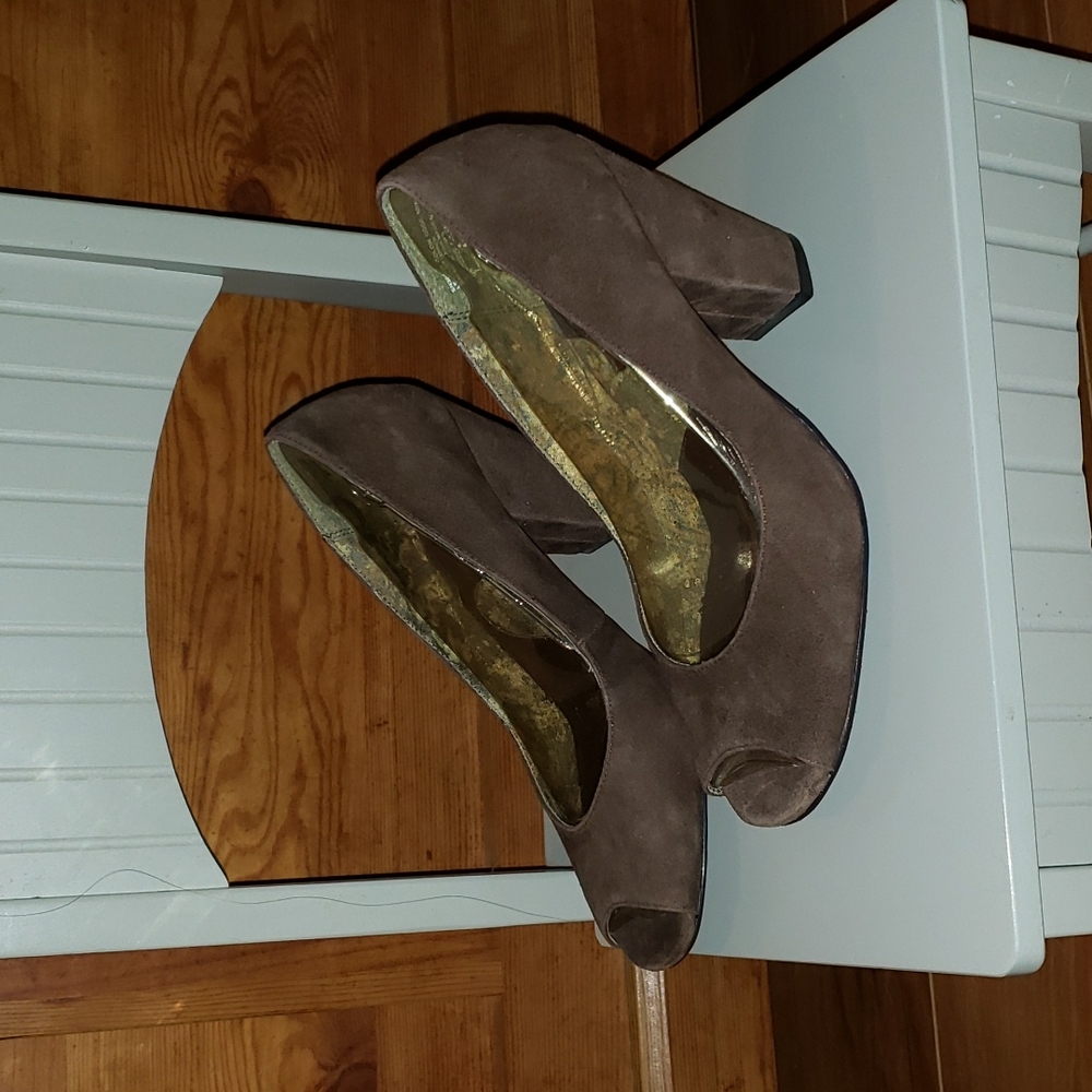Soho Lab shoes